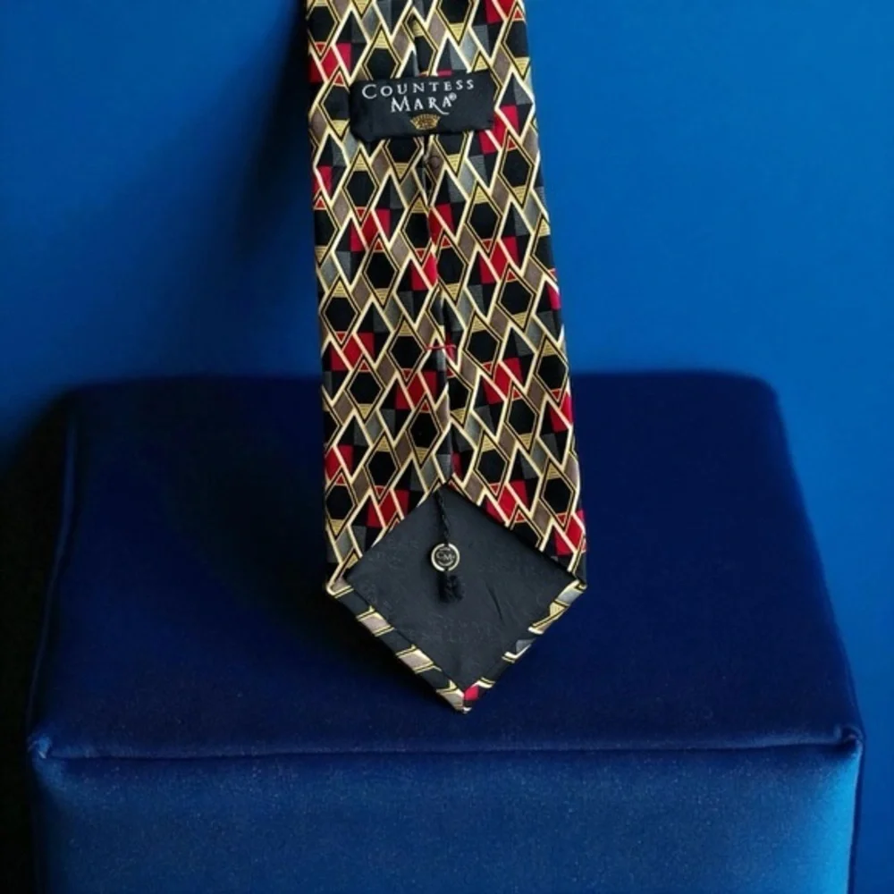 Vintage Countess Mara Silk Tie – Black, Red & Gold Geometric Diamonds